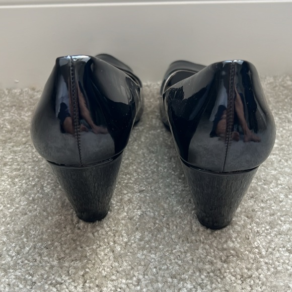 CL By Laundry Heels - Picture 5 of 9